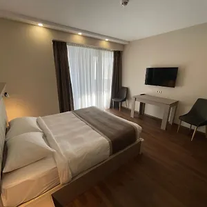 https://paradise-apartments-allianse-palace.batumihotels.net